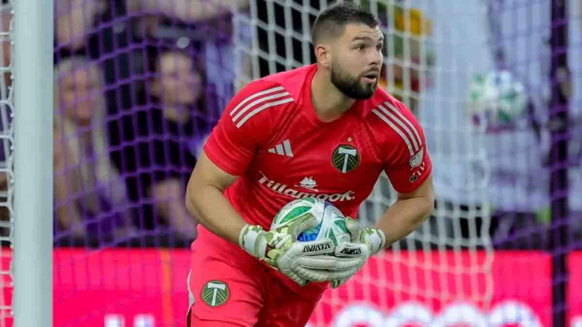 OFFICIAL - Orlando City sign goalkeeper Maxime Crépeau