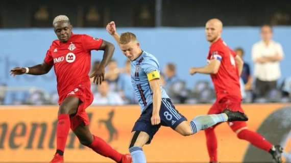 Toronto FC upsets No. 1 NYCFC 2-1 in Eastern Conference semifinals