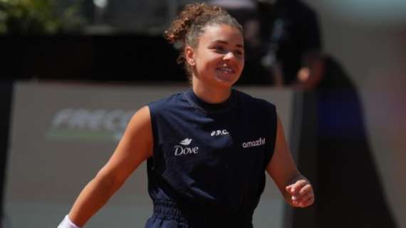 Paolini supera Ostapenko e vola ai quarti a Roma