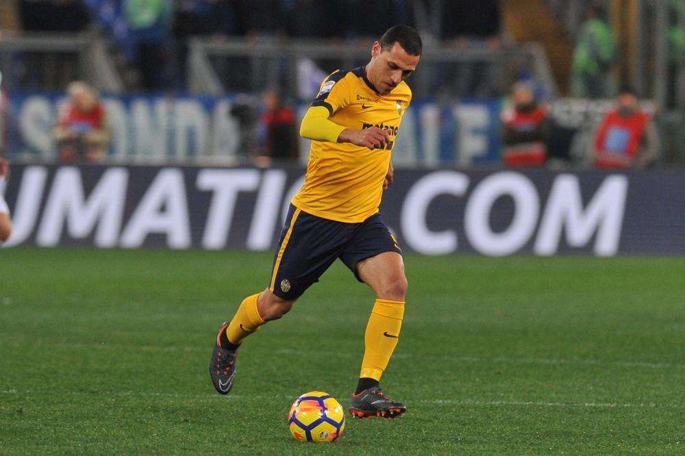 Romulo detta le regole: vuole un triennale da un milione all'anno. La Lazio fa un sondaggio