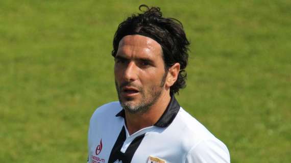 Denis scalza Lucarelli: con la rete al Como è suo il record del gol "più anziano" in B