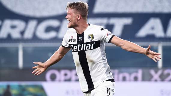 5 anni fa la tripletta di Cornelius al Genoa: il Parma celebra la splendida vittoria su Instagram