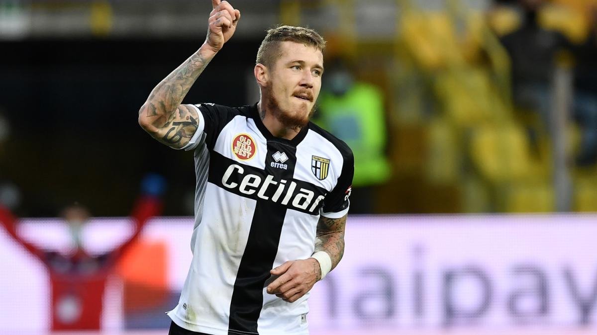 Genoa-Parma, tra i doppi ex c’è Kucka: 17 gol in oltre settanta presenze con la maglia crociata