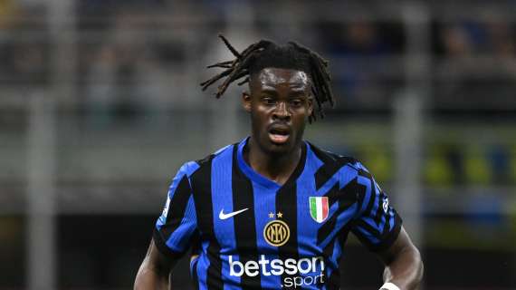 Offerta del Crystal Palace per Bisseck. L’Inter vuole di più, ma ha bisogno di cedere per il “tesoretto”