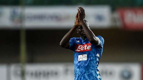 Serie A, Koulibaly goleador a Verona: rimandata la festa scudetto della Juve, Chievo in B