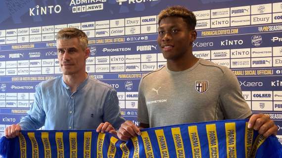 Vaeyens presenta Suzuki: "Tanti club lo volevano, è stato lui a scegliere Parma"