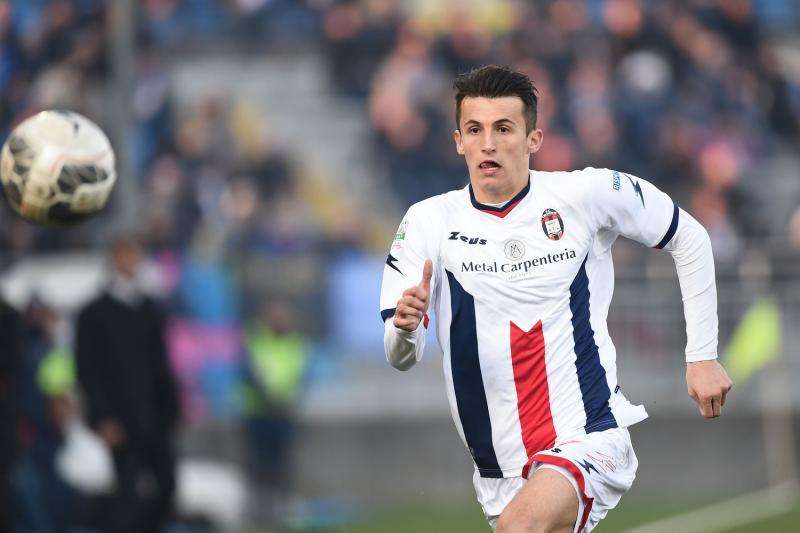 Addio Budimir: oggi l'attaccante croato firma per il Crotone