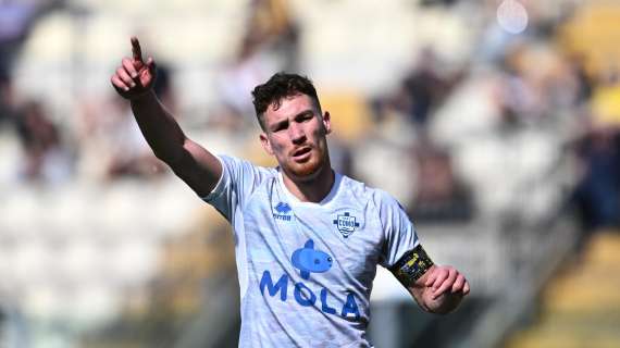 Gabrielloni come Lucarelli: l'attaccante rimasto al Como dalla Serie D alla Serie A