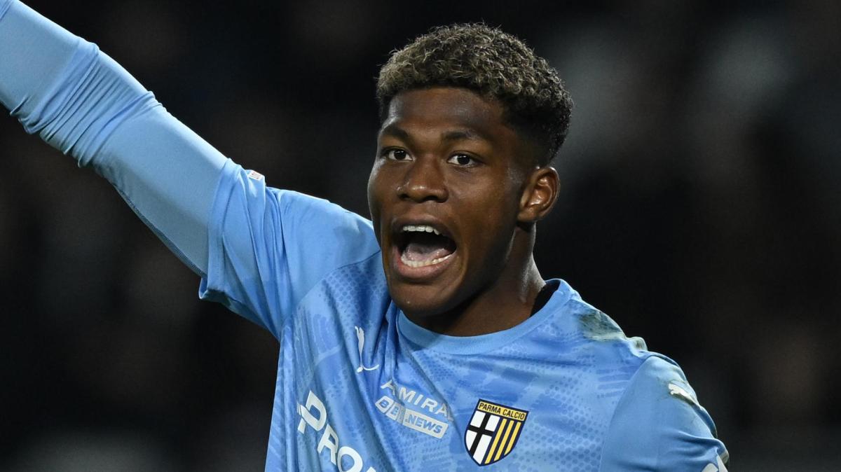 Paris Saint-Germain avanti per Suzuki. Costi troppo alti per la Juventus, che va su Vicario