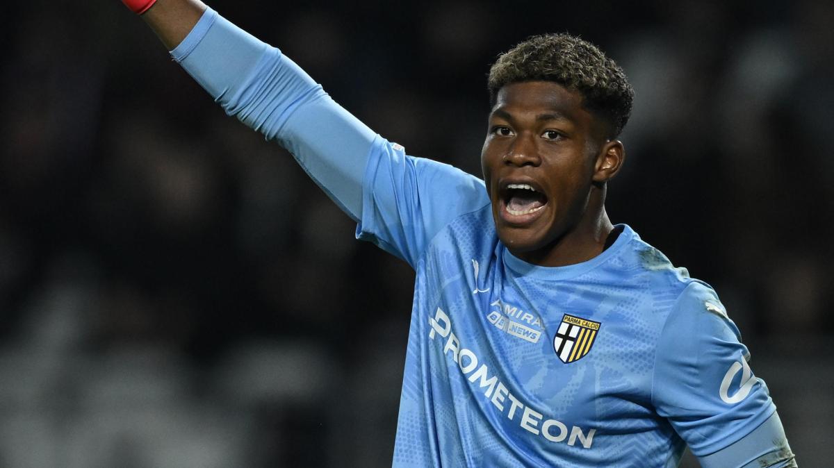 Tutto fatto tra Parma e PSG per Suzuki. Oggi gli agenti parlano con la Juve