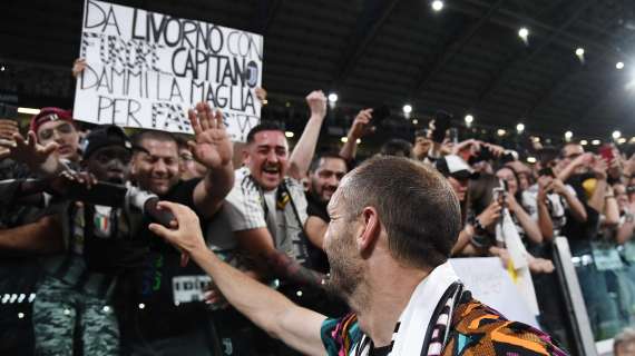 Chiellini lascia la Juventus: "Ho avuto tre esempi. Del Piero, Cannavaro e Buffon"