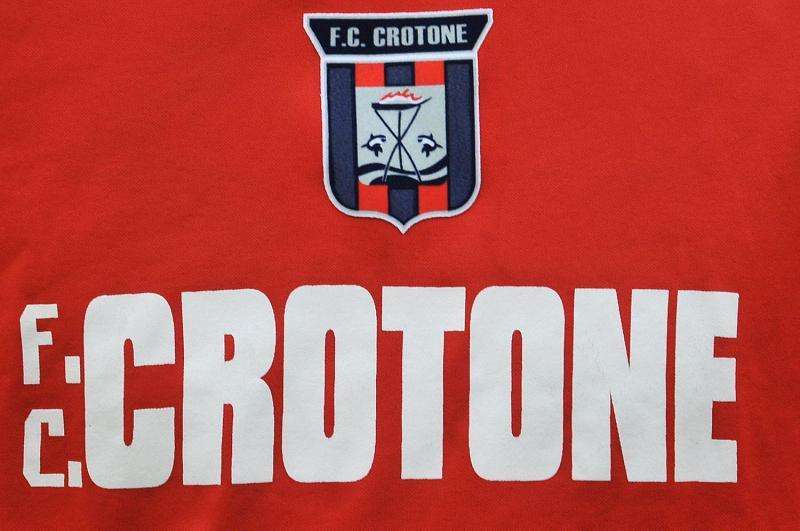 Crotone, Ursino: "Tanti giocatori a metà col Parma. Aspettiamo che si risolva la loro situazione"