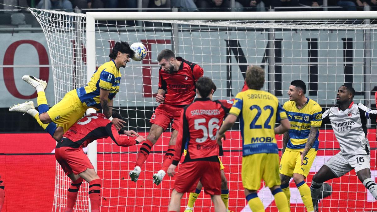 Caos in area: per l'IFAB il gioco fisico sui calci d'angolo non è un problema e non servono cambiamenti