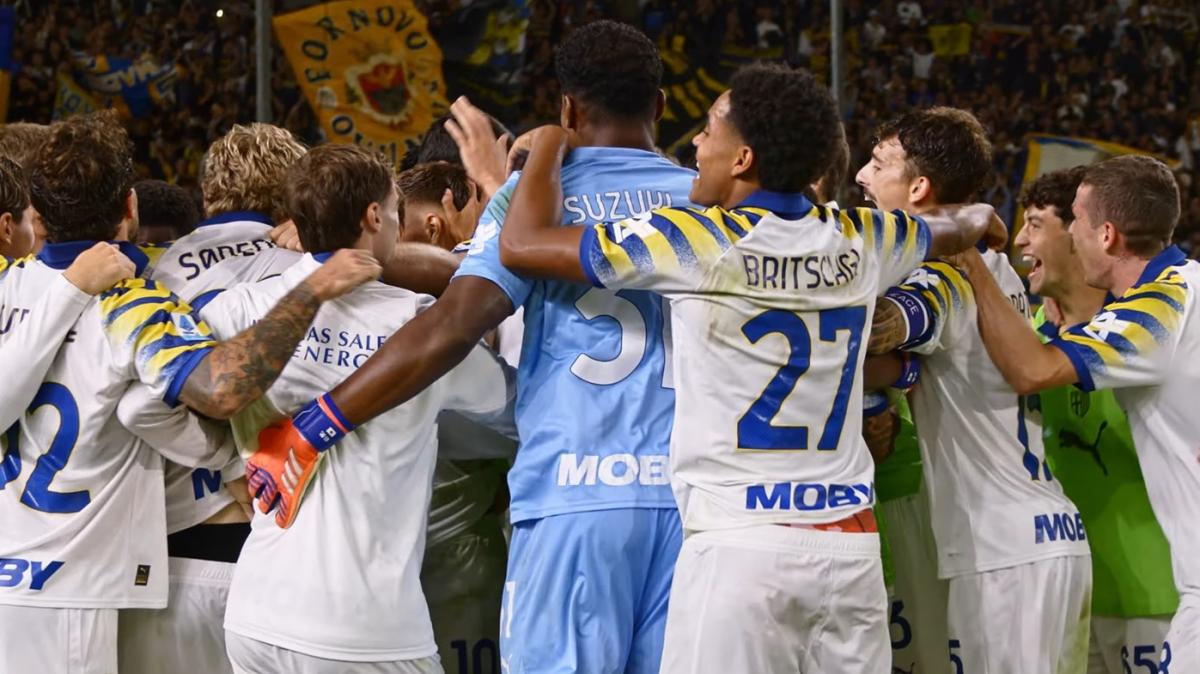 Buon 2026 a tutti i tifosi crociati da ParmaLive.com!