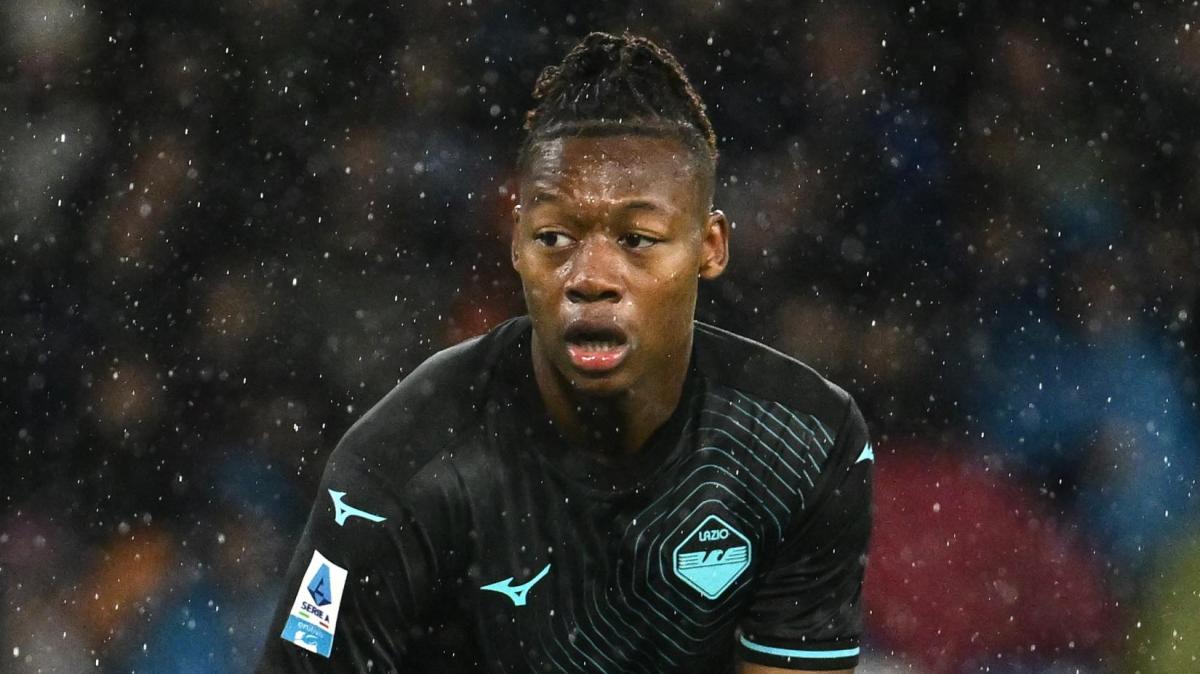 Partita clamorosa al Tardini: la Lazio batte il Parma sotto di due uomini. Decisivo il gol di Noslin