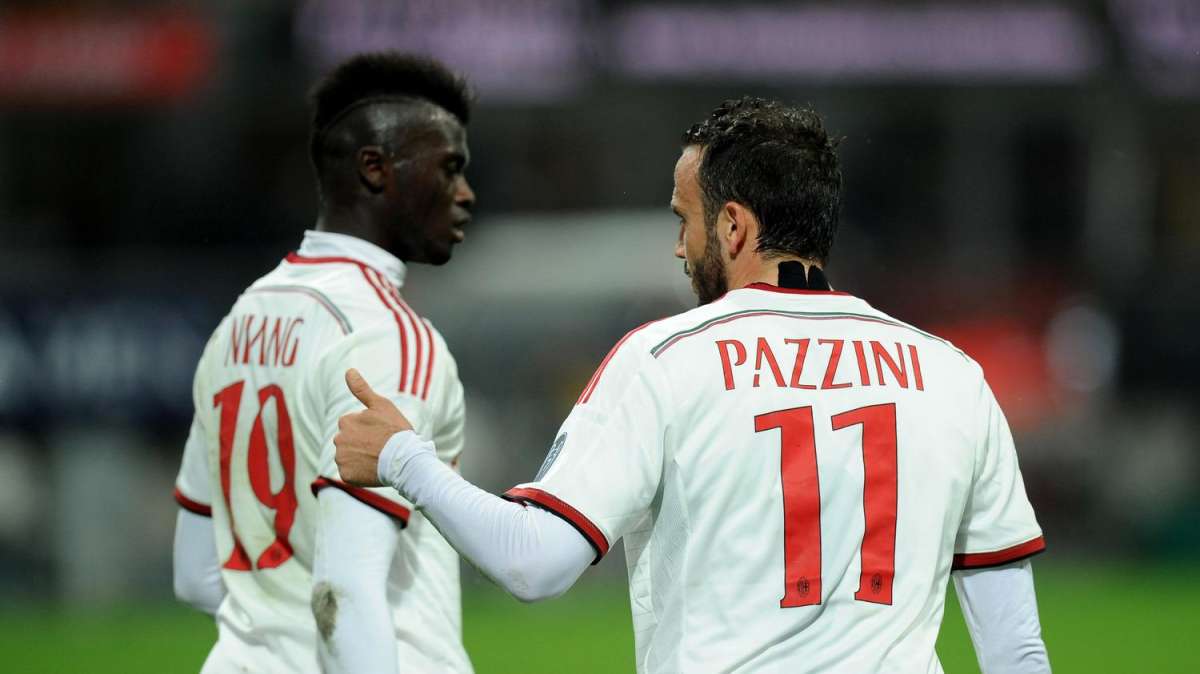 Leggo - Milan, Pazzini in partenza verso Parma