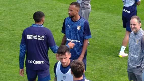 Esordio per la seconda maglia: il Parma scende in campo con la divisa gialloblu