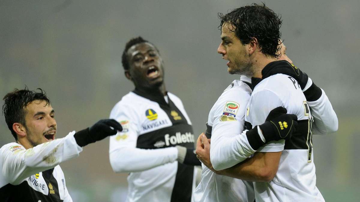 Sky - Il mercato in entrata del Parma dipende dalla cessione di Parolo