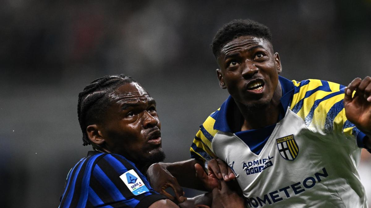 Inter-Parma 2-0, il Parma ci prova ma l'Inter vince e conquista lo Scudetto. La fotogallery del match