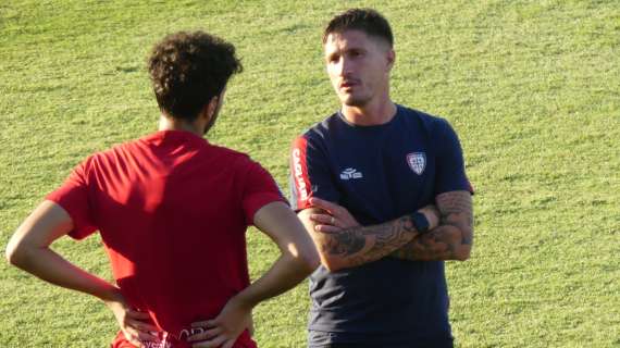 Pisacane si presenta al Cagliari: “Dobbiamo stare insieme e affrontare le difficoltà”