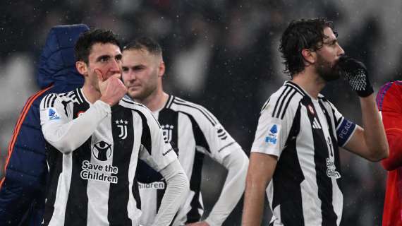 Serie A, crollo Juventus: l'Atalanta ne fa 4, bianconeri contestati