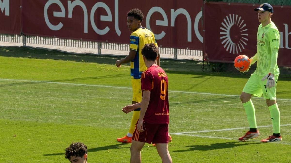 Varali a PL: "La lettura difensiva la mia qualità maggiore. Mi ispiro a Saliba"