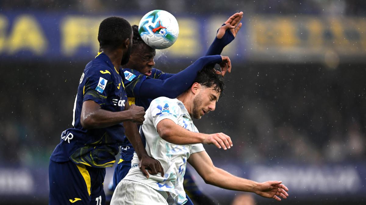 Serie A, l'Inter batte in extremis il Verona: decisivo un autogol di Frese in pieno recupero