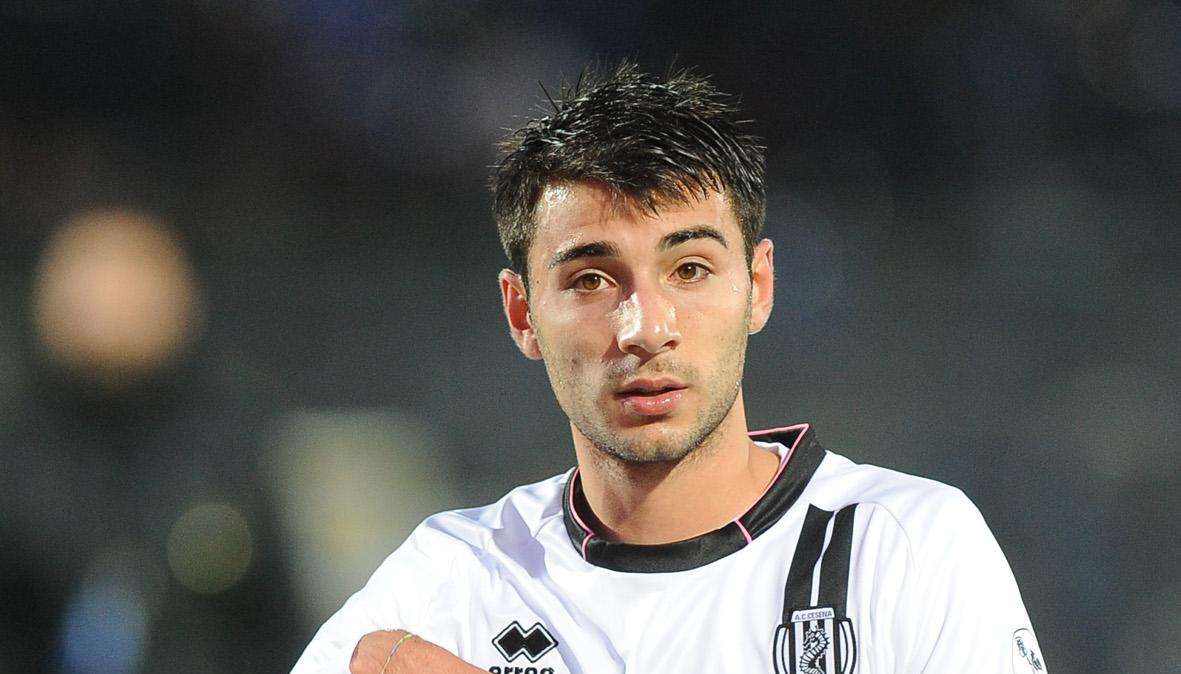 Cesena-Parma si gioca sul mercato: ipotesi di scambio Mesbah-Garritano