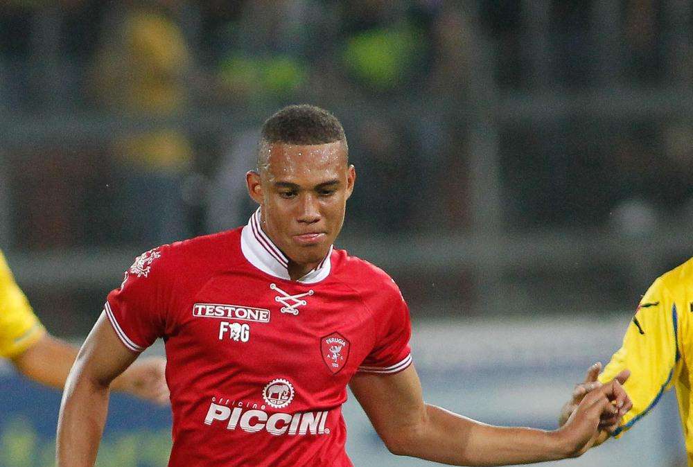 Perea, più estero che Parma. I ducali cercano giocatori "pronti"