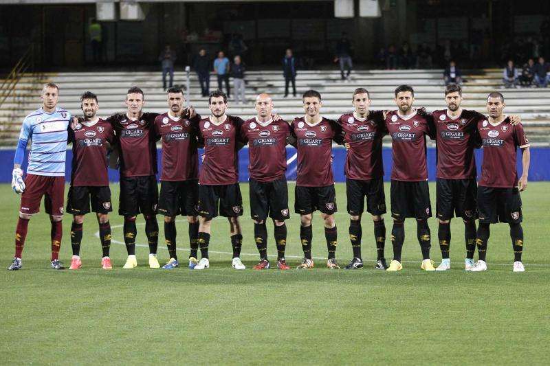 Salernitana in attesa: in caso di fallimento pronta a fare “spesa” in casa Parma