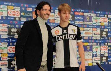Nicolussi Caviglia: "Avrei voluto giocarmi diversamente l'anno a Parma. Tra poco tornerò in campo"
