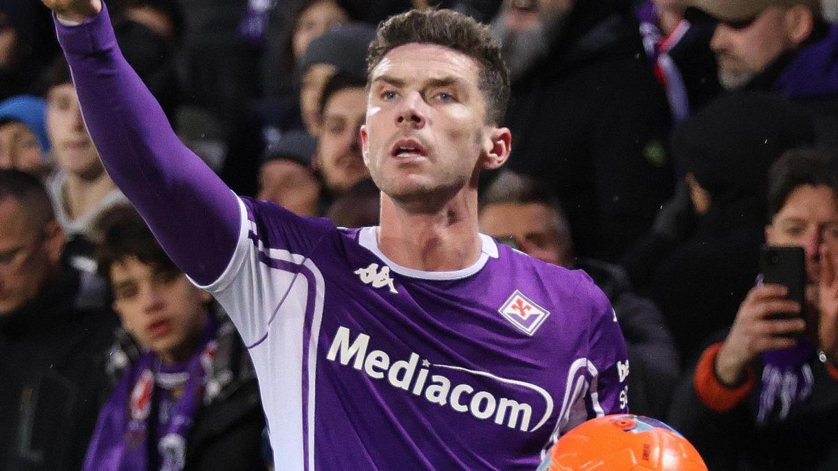 Fiorentina, contro il Parma ballottaggio Gosens-Fortini per sostituire Parisi