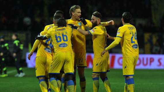 Serie B, il Frosinone raggiunge lo Spezia in finale playoff: Pordenone ribaltato