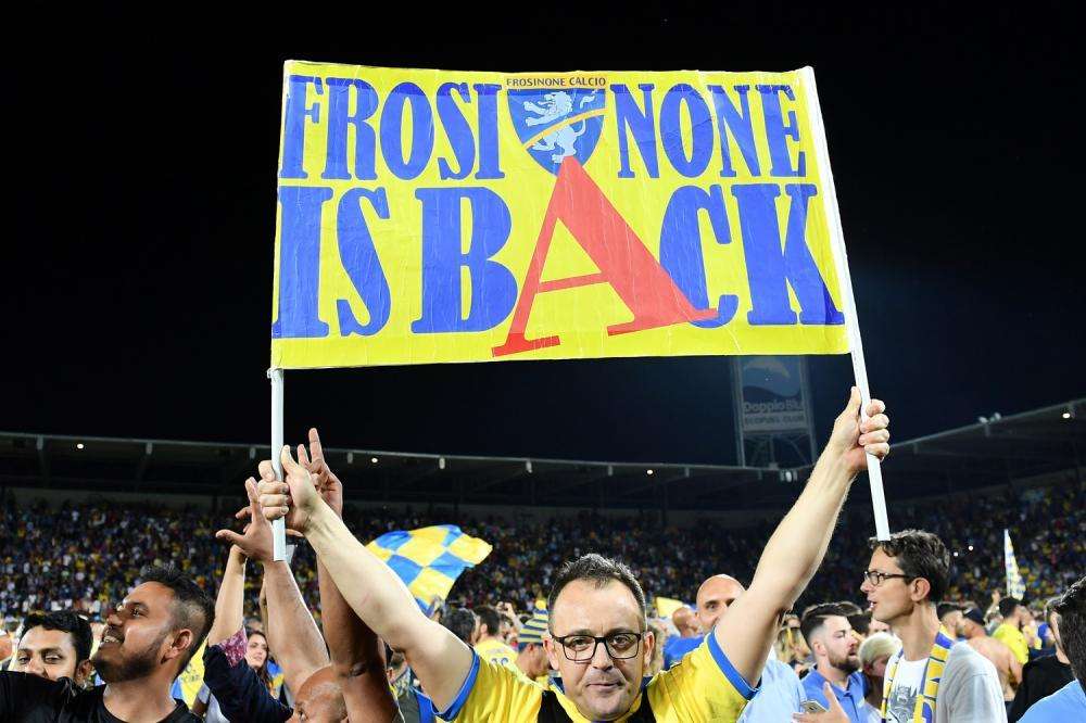 Il Frosinone sostituisce il Parma. Trattative serrate con la Sampdoria