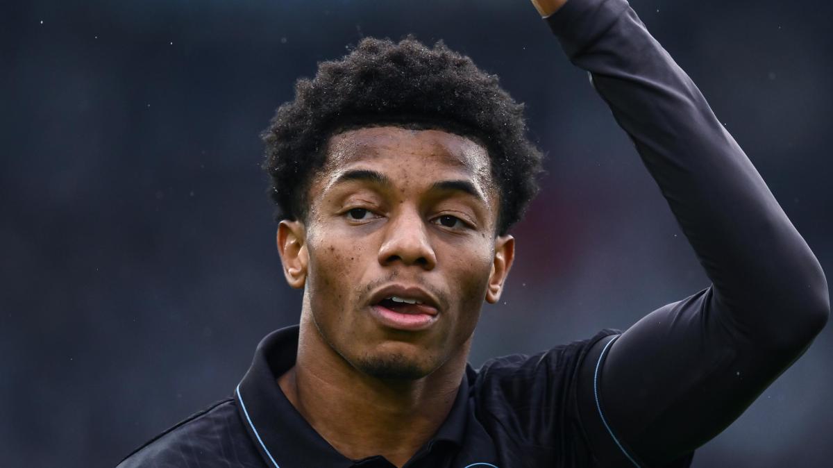 Napoli, Neres tenta il recupero in extremis: possibile convocazione contro il Parma