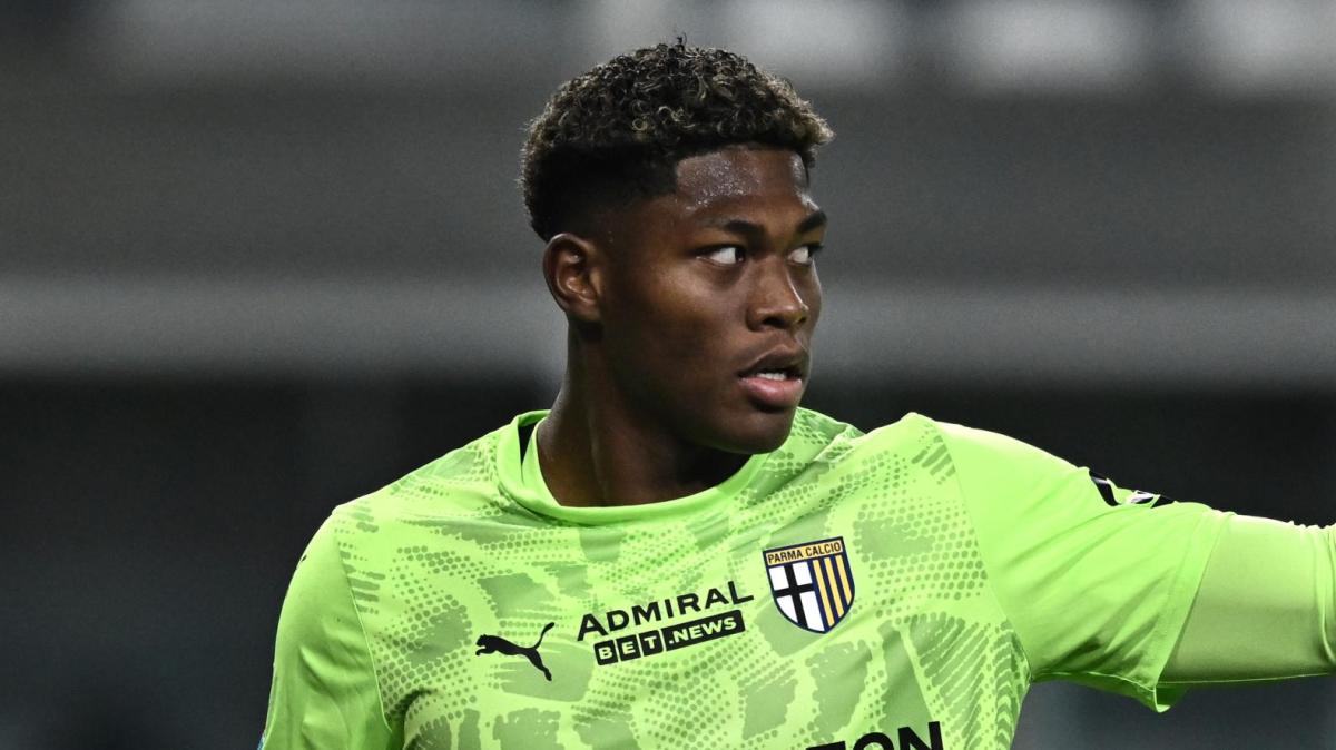 Oggi le visite mediche di Suzuki con l’Aston Villa. Poi la firma sul contratto