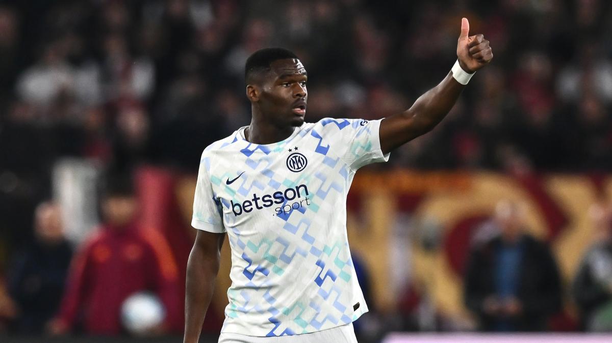 Serie A, l'Inter vince a Roma (grazie a Bonny) in un sabato avaro di reti. Solo 2 in quattro gare