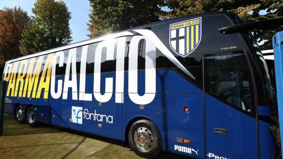 Il Parma presenta il nuovo pullman: maggiori dimensioni e comfort targate Fontana