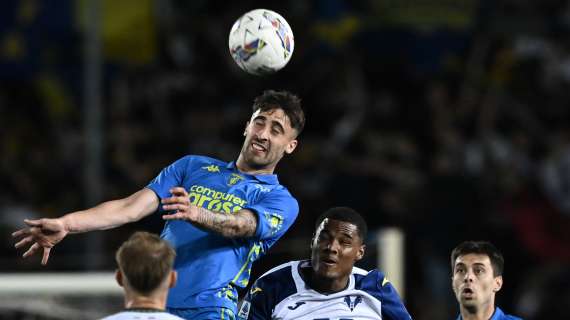 Il Lecce sta vincendo, l'Empoli pareggia con il Verona: c'è da tremare, situazione preoccupante