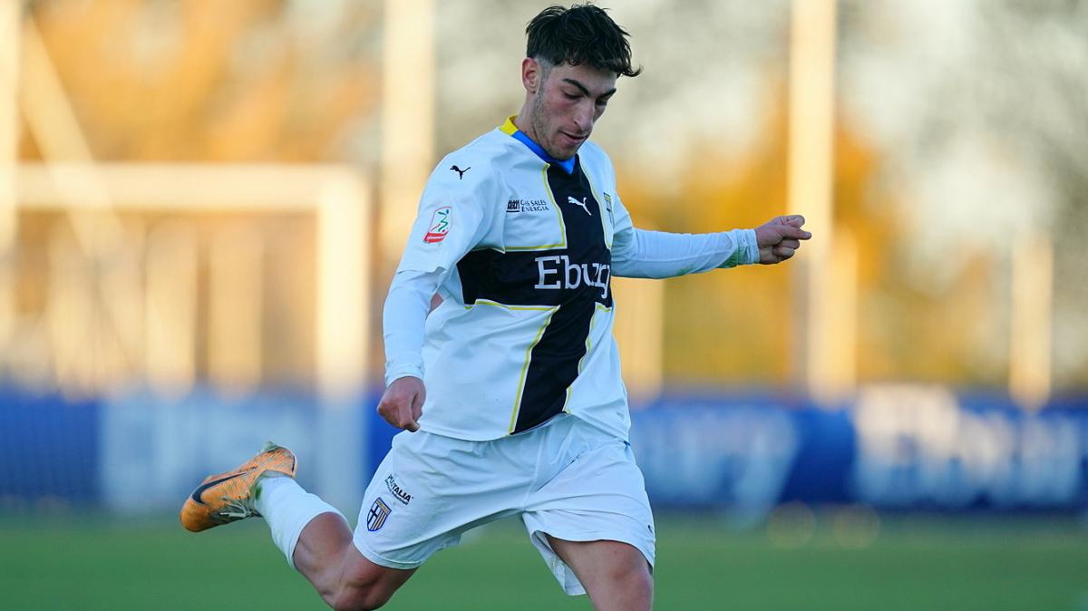 Primavera, Sassuolo-Parma 1-1 all'intervallo. Cardinali a segno, neroverdi in dieci
