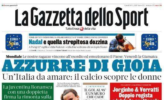 Gazzetta dello Sport: "Azzurre di gioia. Il calcio scopre le donne"