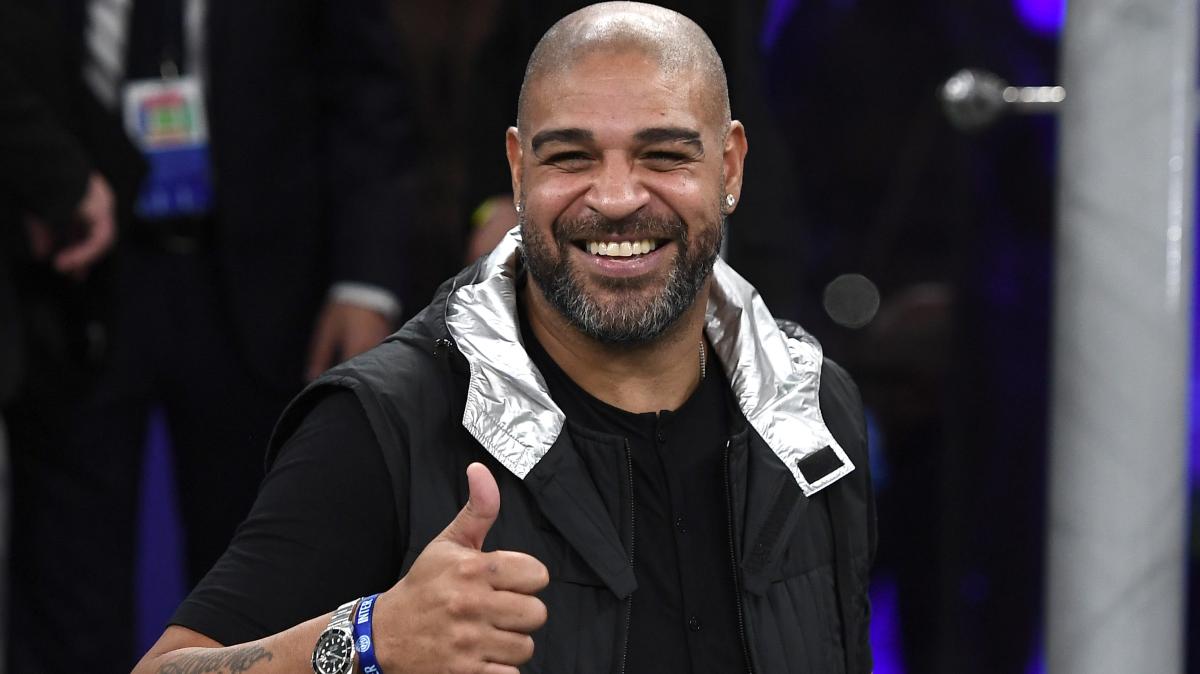 Tanti auguri all’Imperatore Adriano: 44 anni per l’ex attaccante del Parma
