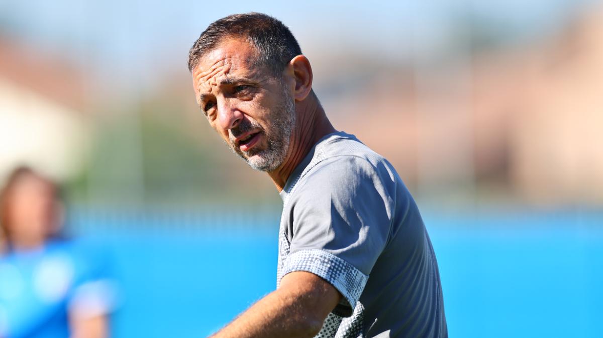 Femminile, Valenti presenta la gara con la Juve: "Vogliamo fare qualcosa di straordinario"