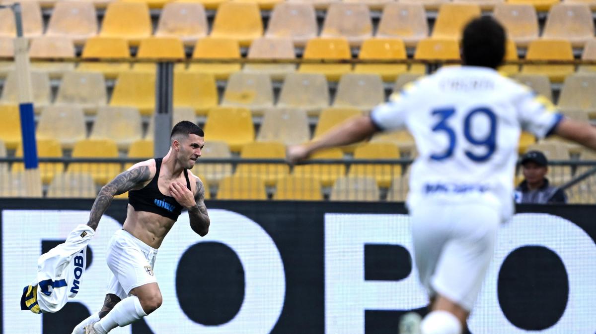 Como-Parma, storie di ex: due stagioni sul Lago per Strefezza, ma ora il brasiliano si è preso il Parma