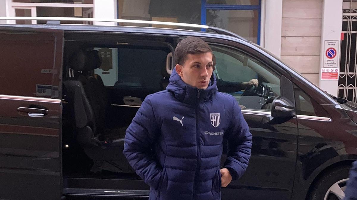 Il Parma annuncia Strefezza: prestito secco fino a fine stagione