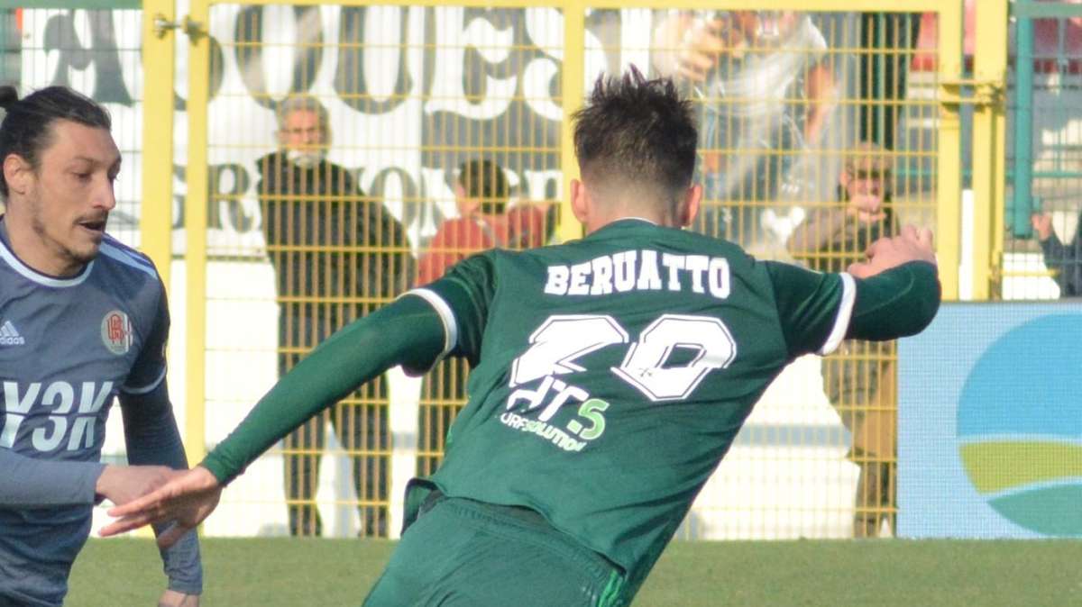 Il Palermo abbandona la corsa per Beruatto? Spunta un nome nuovo per i rosanero