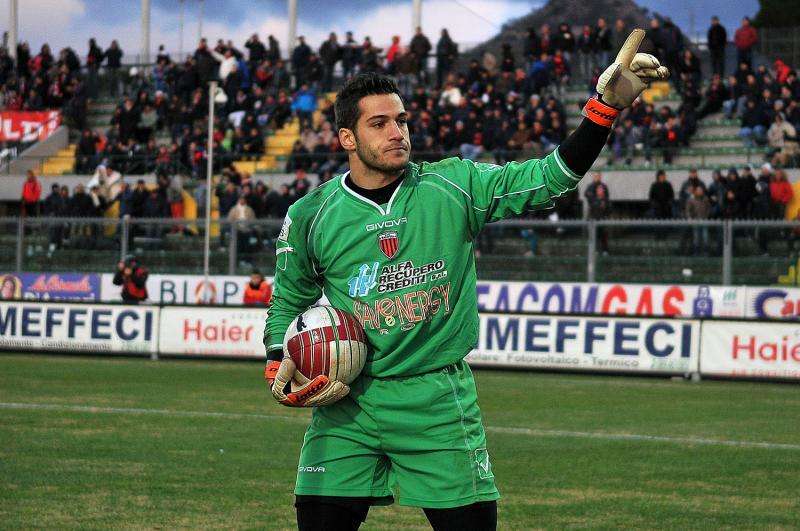 Russo alla Juve Stabia ringrazia Mirante e spinge Pisseri verso Parma