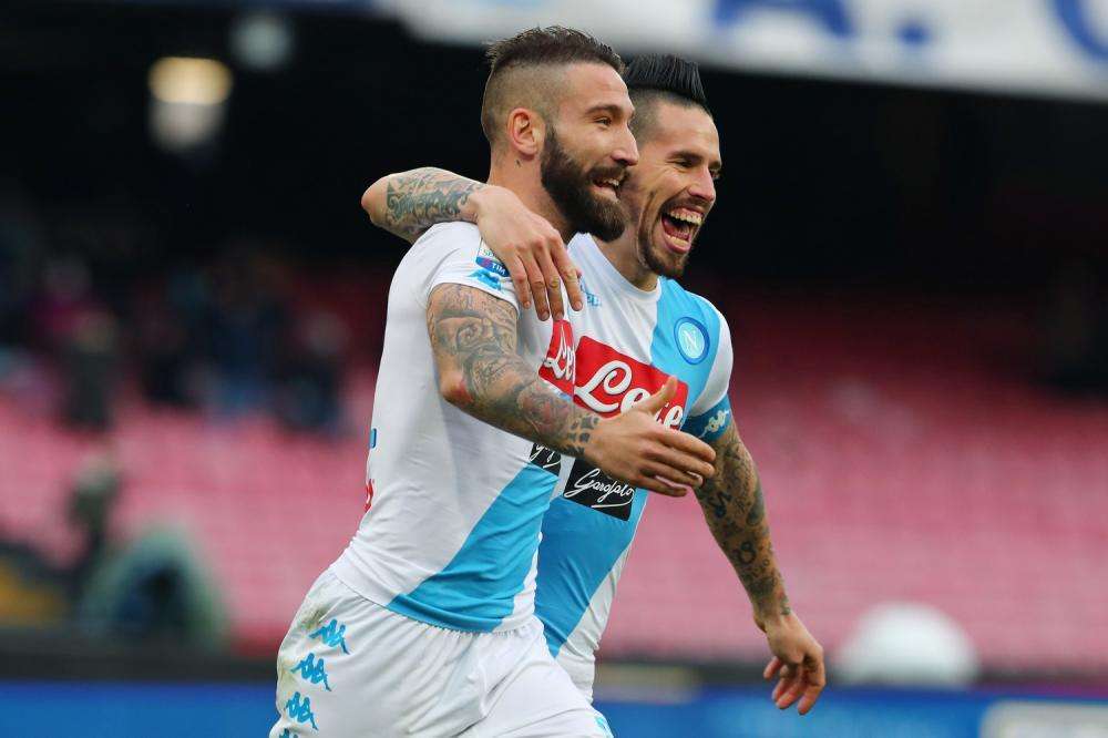 Ag. Tonelli: "Rimane sicuramente al Napoli, mercato quasi finito"