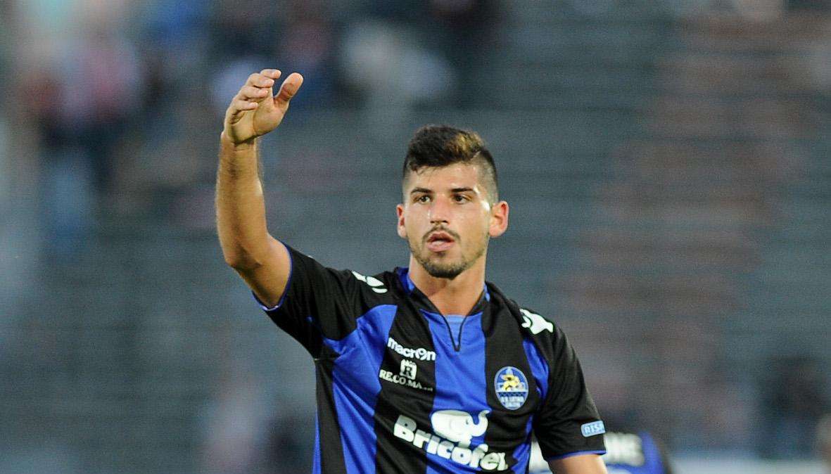 Latina, Brosco: "Sono del Parma, spero nel salto di categoria"