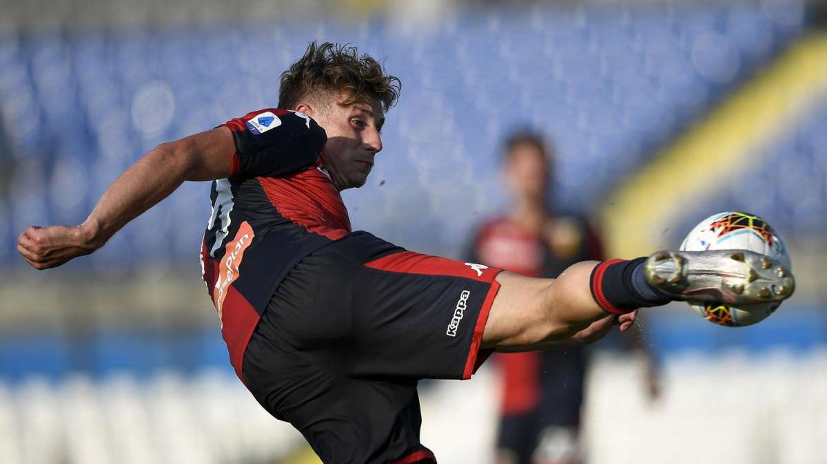 L'Inter non riscatterà Pinamonti: il destino della punta passa nelle mani del Genoa